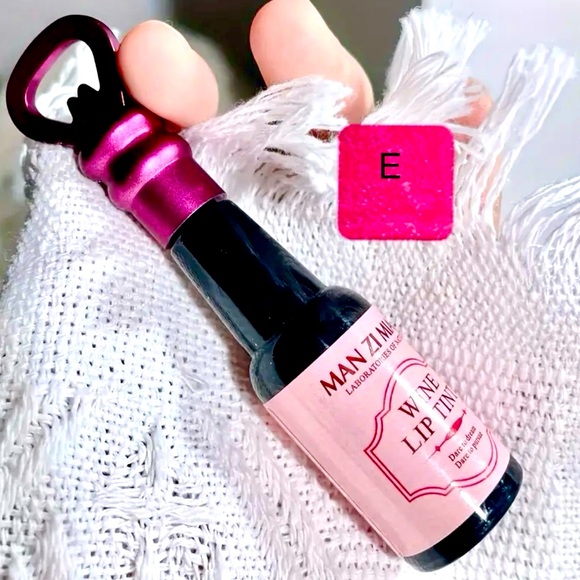 Mini Champagne Bottle Lipstick NWT
PICK ONE - Picture 8 of 9